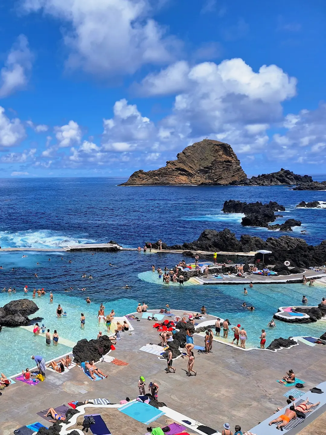 Madeira nyar strandolas Porto Moniz